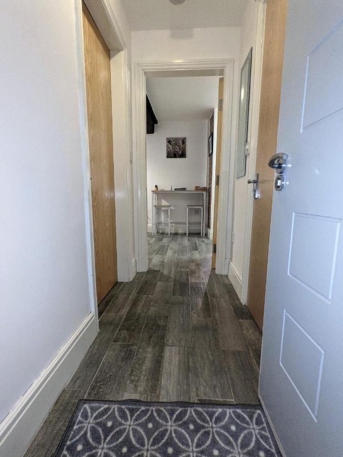 Cosy Riverside Apartment - Free Parking Йорк Екстериор снимка